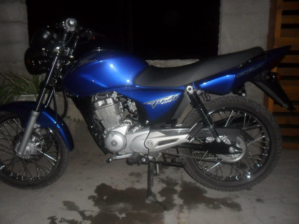 VENDO MOTO