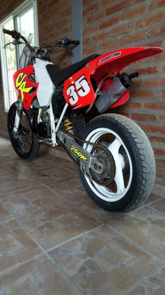 Vendo Cr 250 Impecable Todo Nuevo.4hs