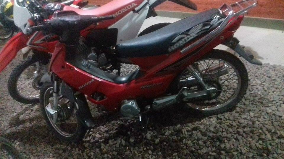 Vendo o permuto honda wave modelo 2011 todos los papeles lista para trasnferir
