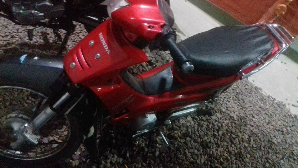 Vendo o permuto honda wave modelo 2011 todos los papeles lista para trasnferir