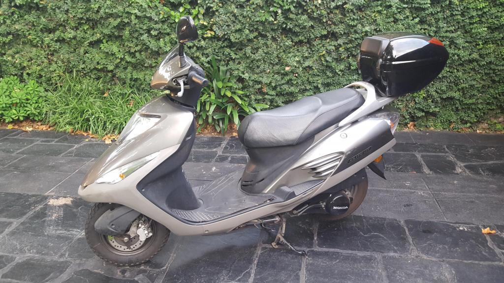 HONDA ELITE 2011 impecable 23000 Km para transferir tomo menor valor en parte de pago 1530974080