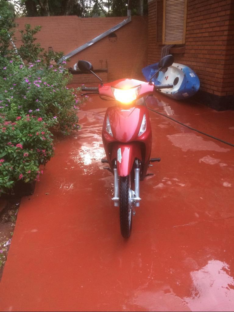 Vendo Honda Biz 125 2015