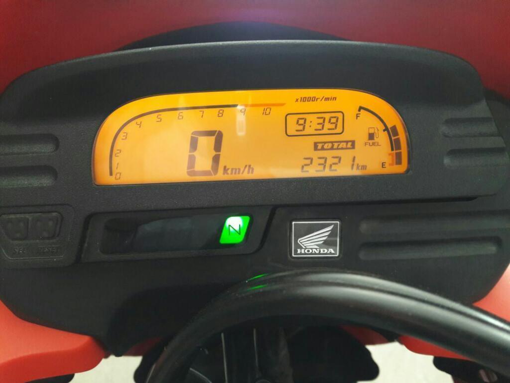 Vendo Honda 300 Cc Modelo 2014