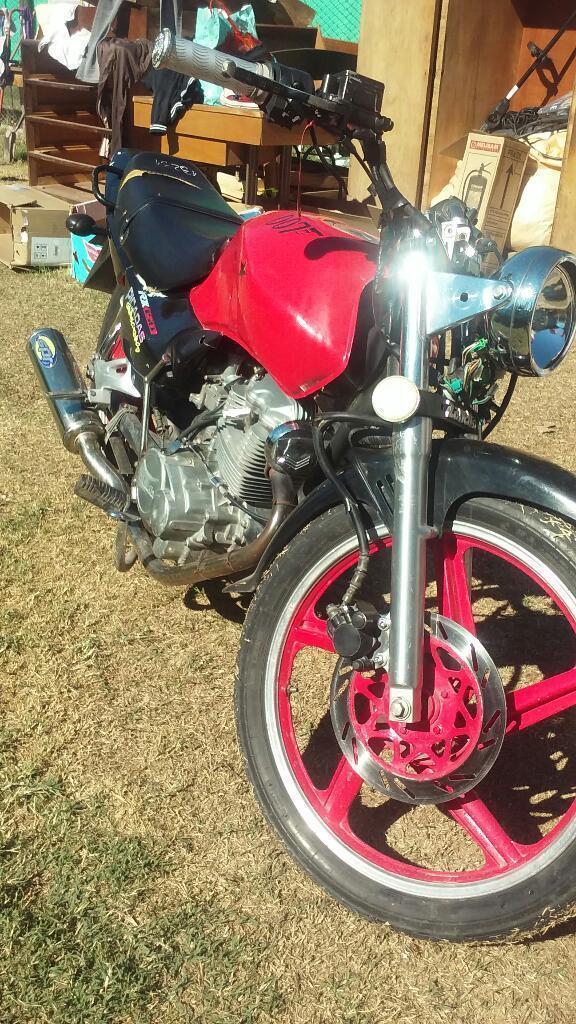 Vendo Zanella 150 Rx 2010 Urgente !!!!!!