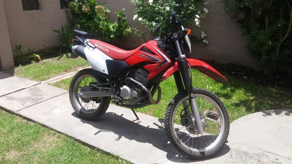 Vendo Honda Tornado 2015