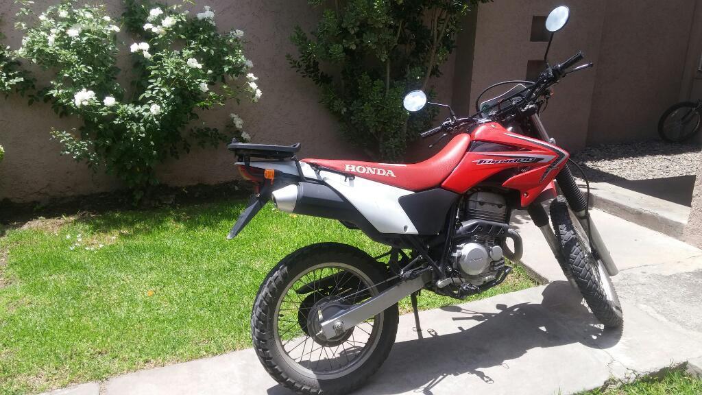 Vendo Honda Tornado 2015