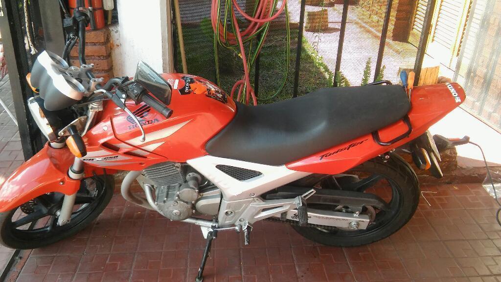 Honda Twister 250 2011