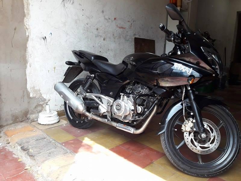 vendo o permuto bajaj rouser 220 F