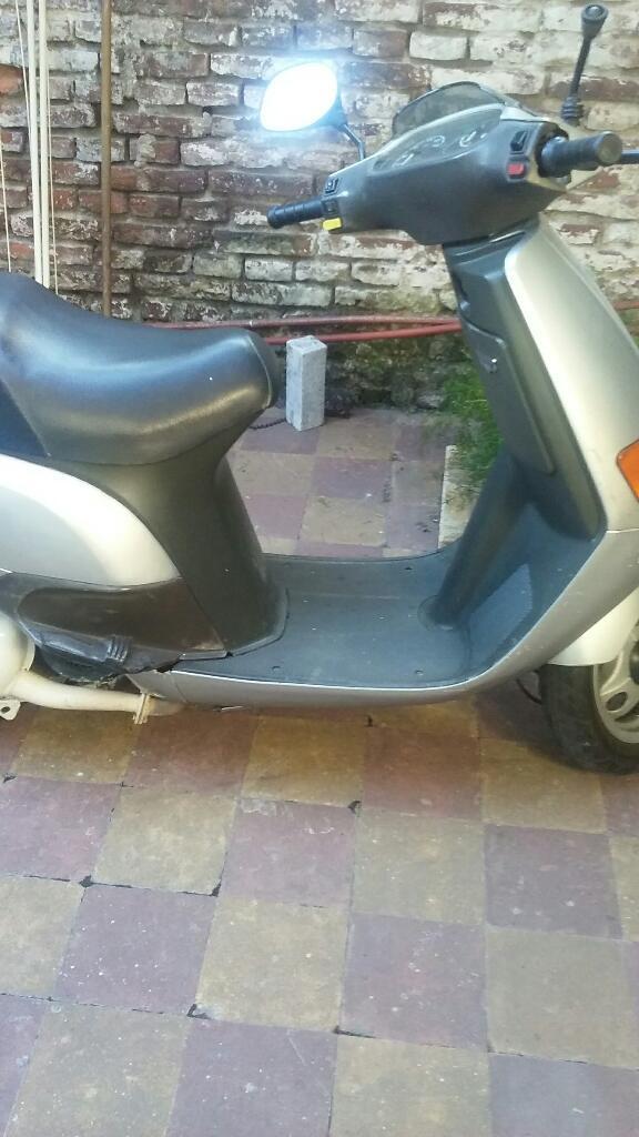 Vendo Moto Piaggio Italuana Solo 14500km