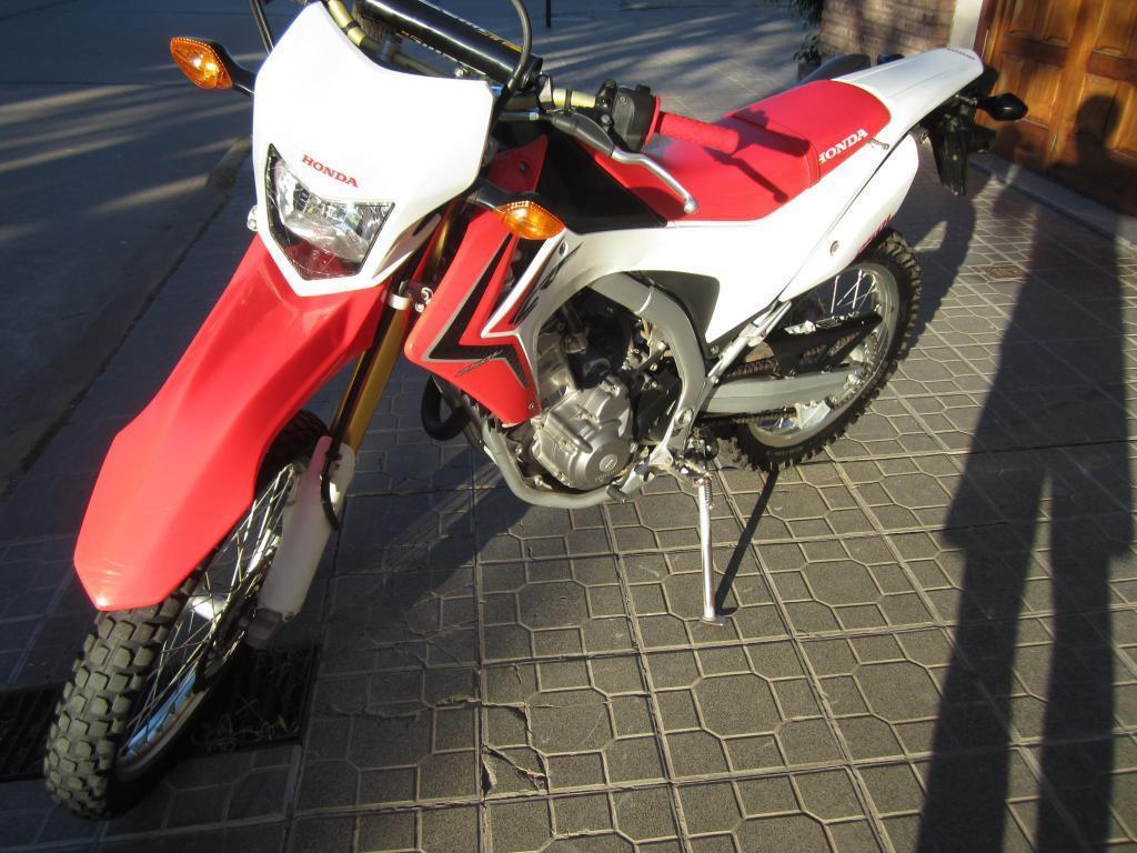 vendo/perm honda crf 250L 2014