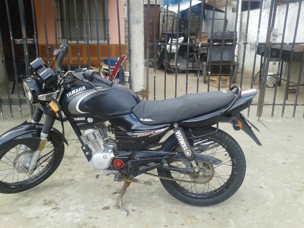 Yamaha YBR 125 2011 en buen estado