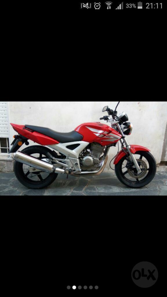 Vendo Moto Twister