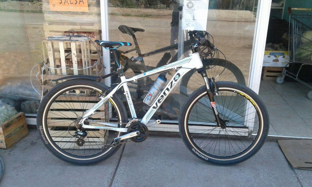 vendo bici venzo en excelente estado poco uso o cambio por moto