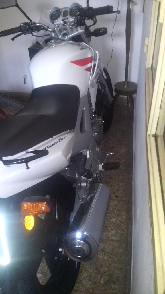 Impecable Twister 250