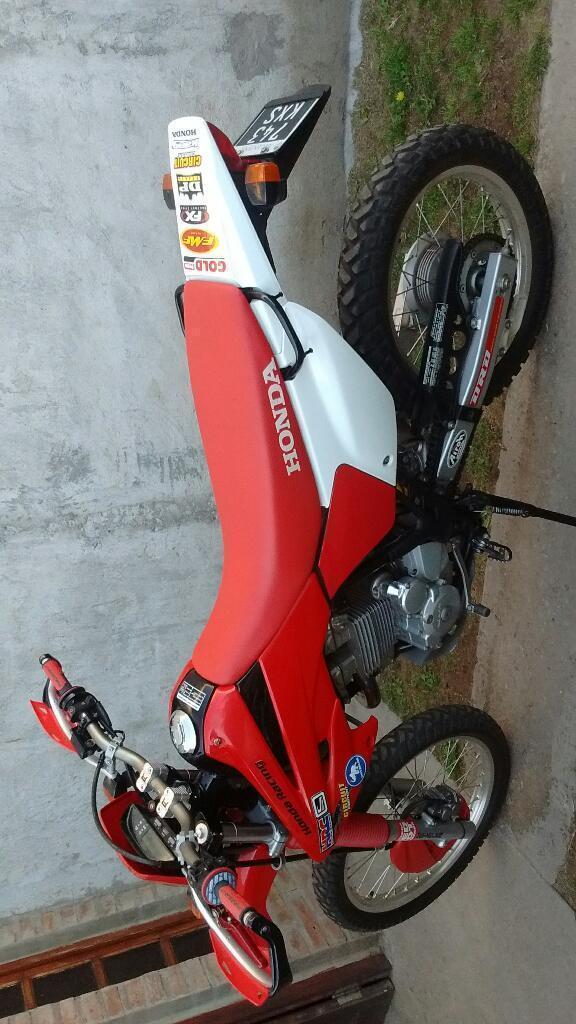 Vendo Honda Tornado 2015