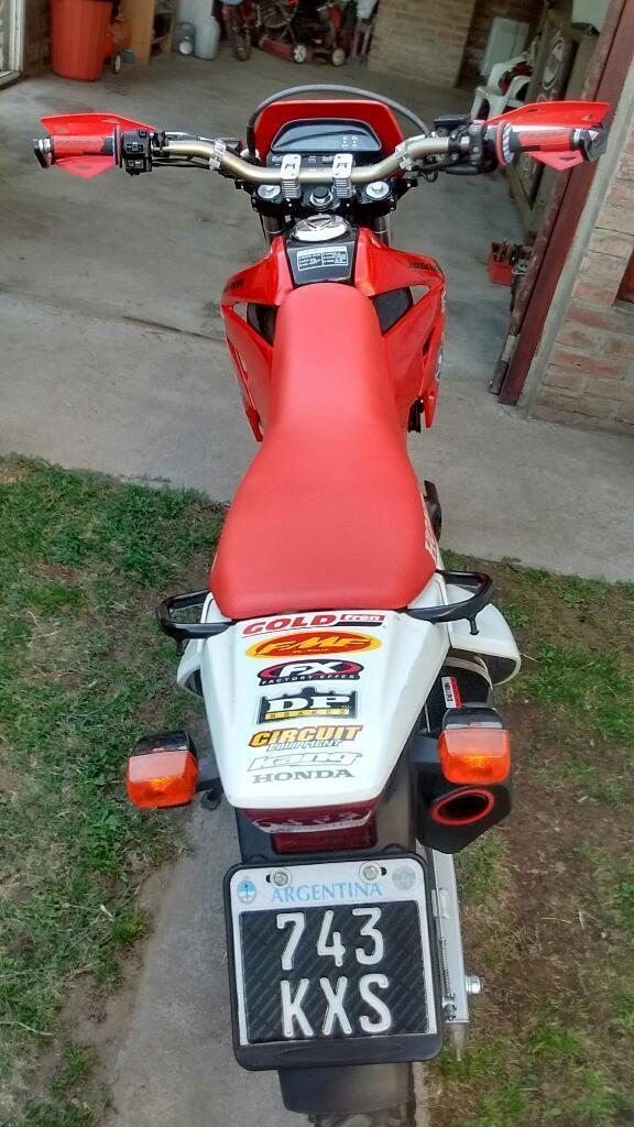 Vendo Honda Tornado 2015