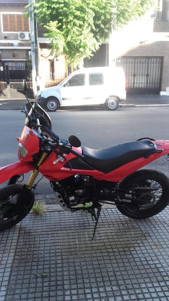 Vendo Gilera 2012. Cc 200