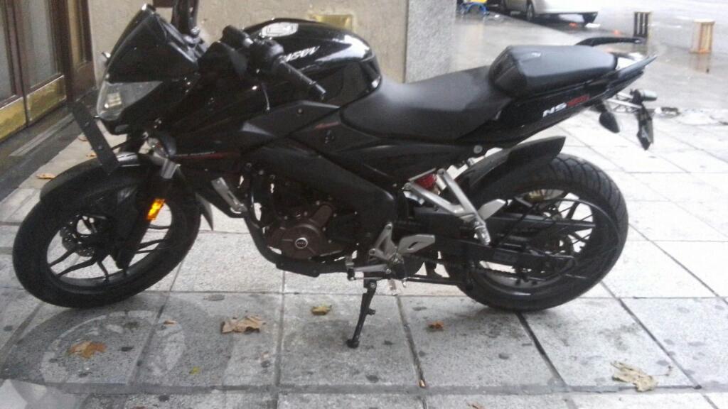 Vendo Moto Rouser Ns200