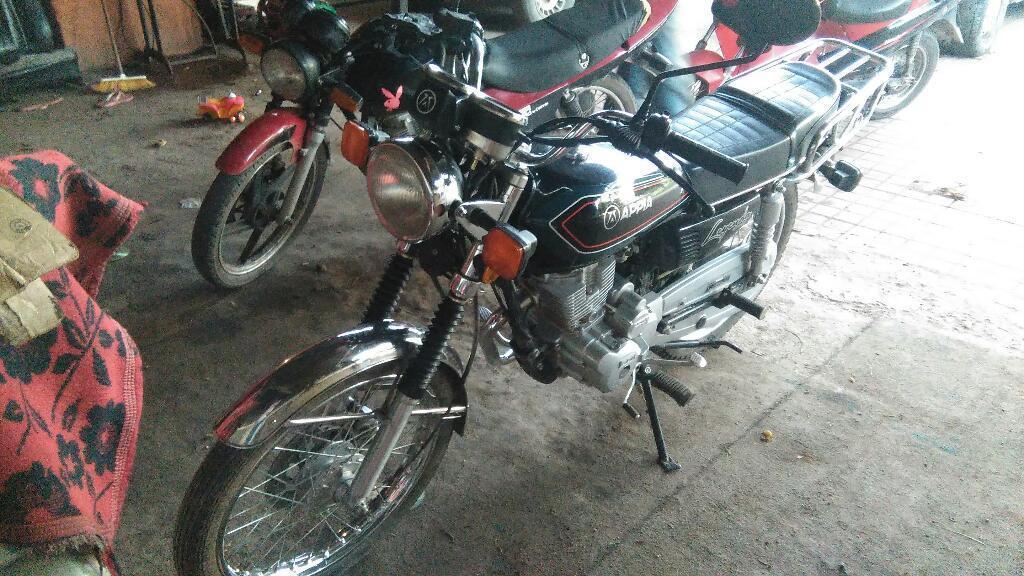 Vendo Moto en Buen Estado Muy Poco Uso