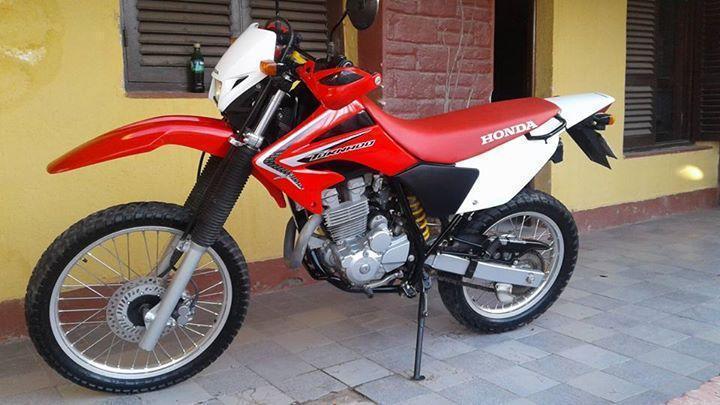 vendo honda tornado 2015 impecable