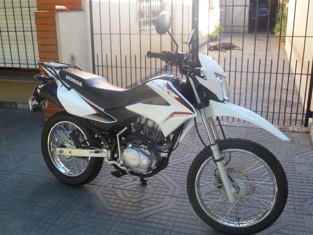 HONDA XR 150L 2016 6 MESES DE USO 1500 KM NUEVA