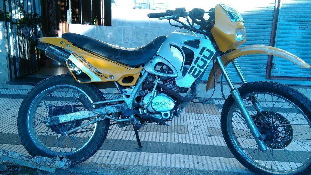 Vendo O Permuto Motomel Enduro