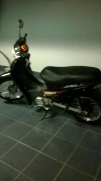 Vendo moto 110 cc