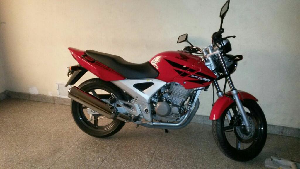 Vendo Honda Twister en Exelente Estado