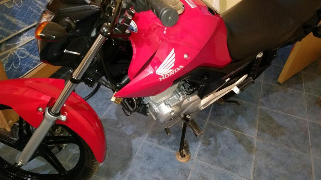 Honda Titan Impecable