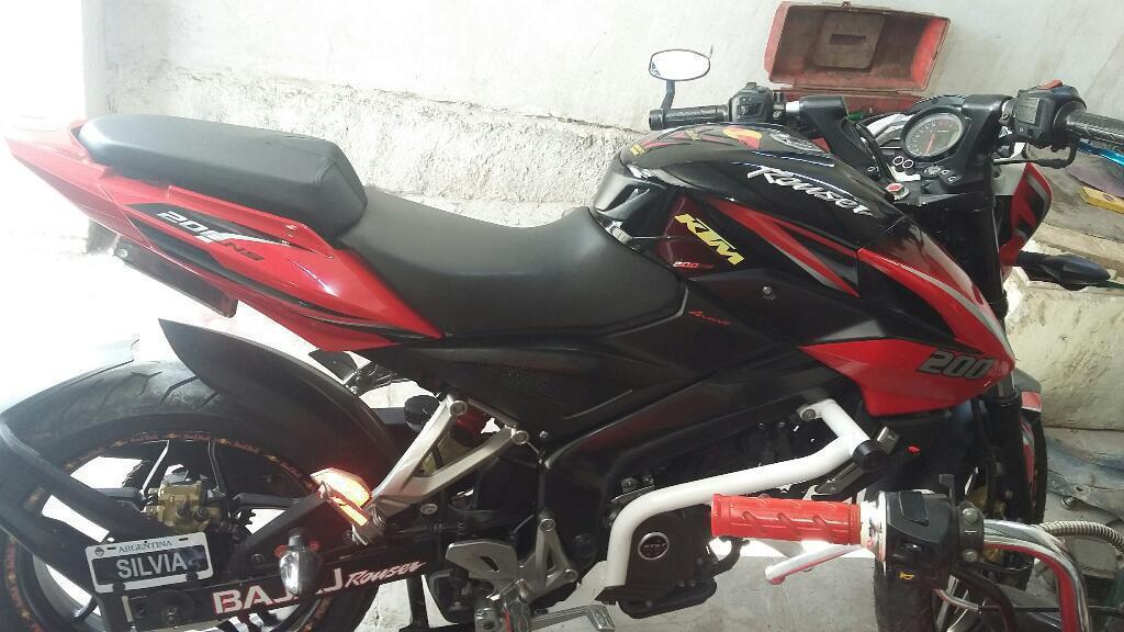 Moto Rouser 200ns