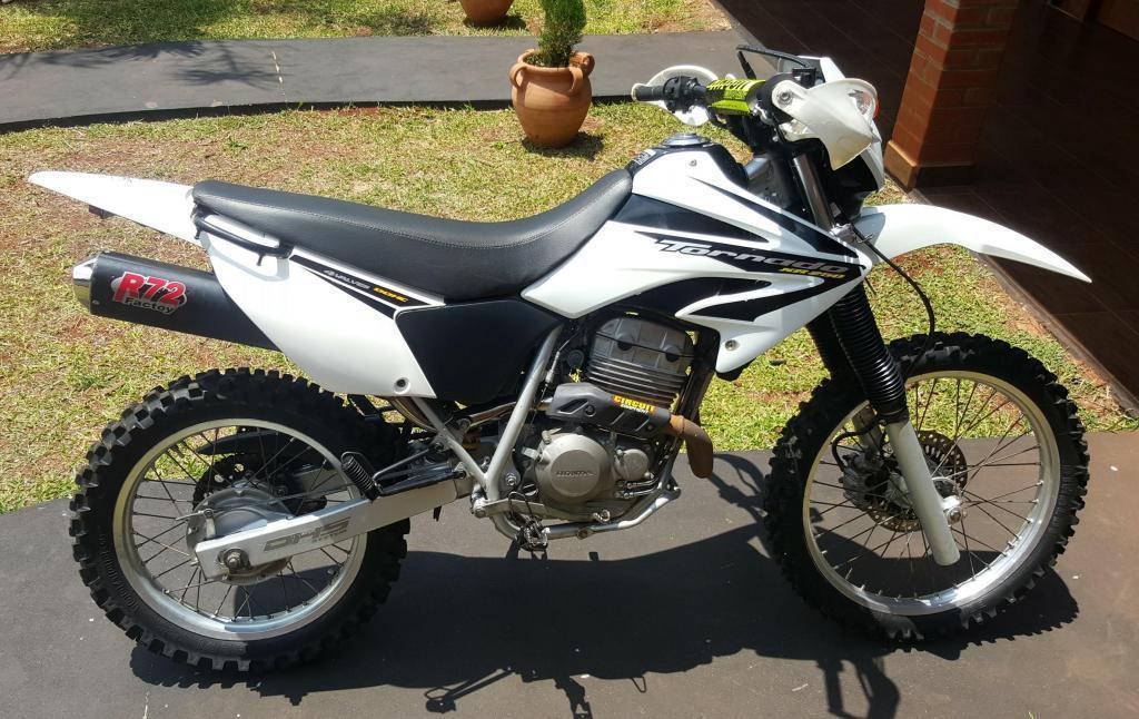 vendo hermosa honda tornado