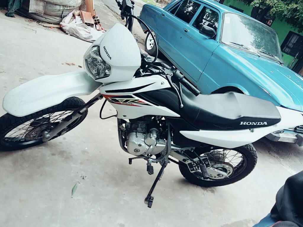 Vendo O Permuto por Otra Moto 33.000