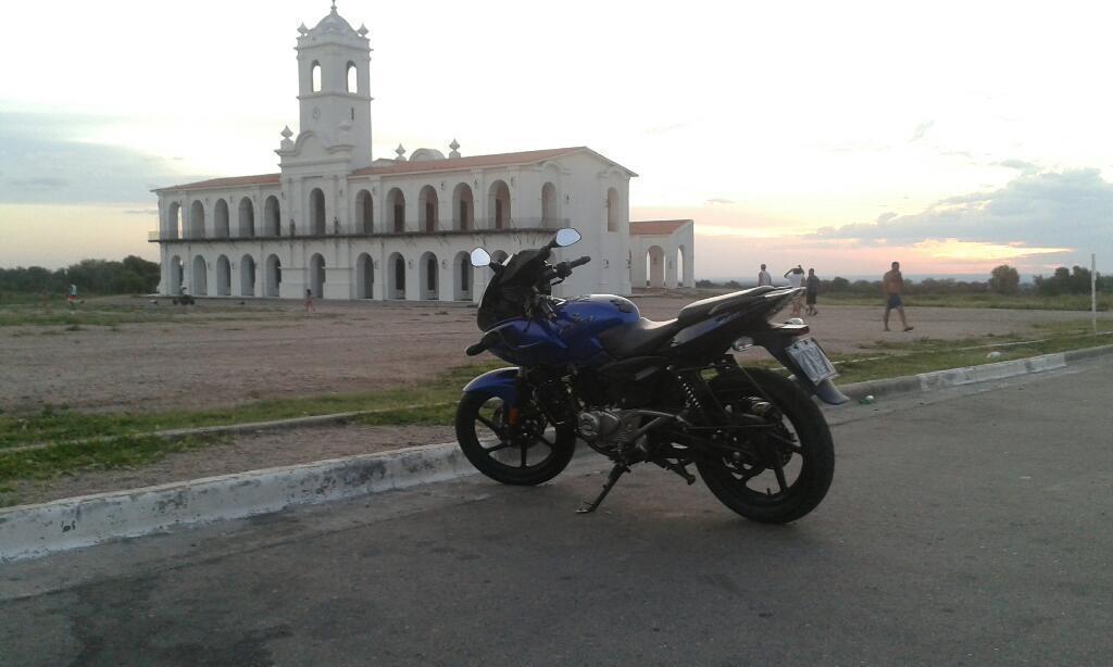 Bajaj Rouser 220f