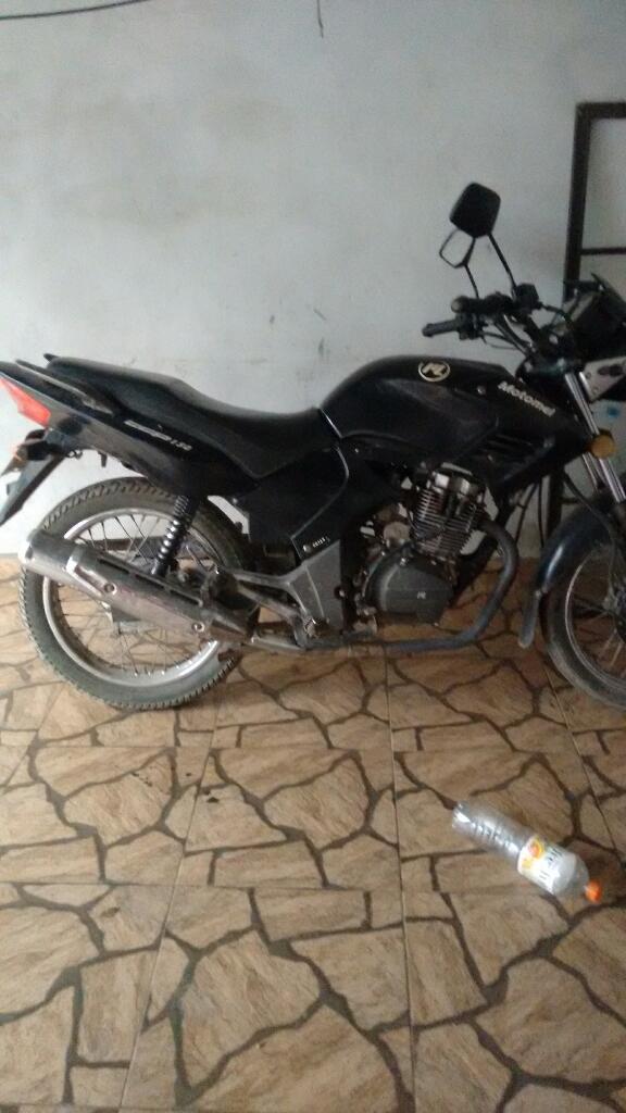 Vendo Moto Motomel150