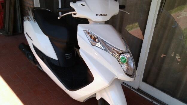 Honda Elite 125 Unica alarma Tomo moto menor o mayor valor