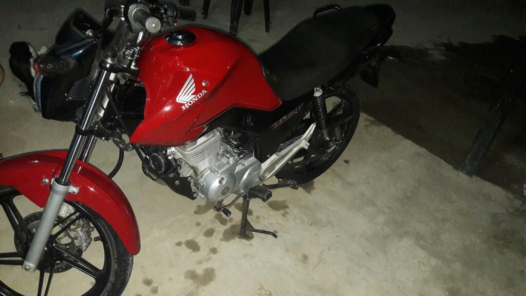 Vendo Honda Titan 150cc. Impecable!!!