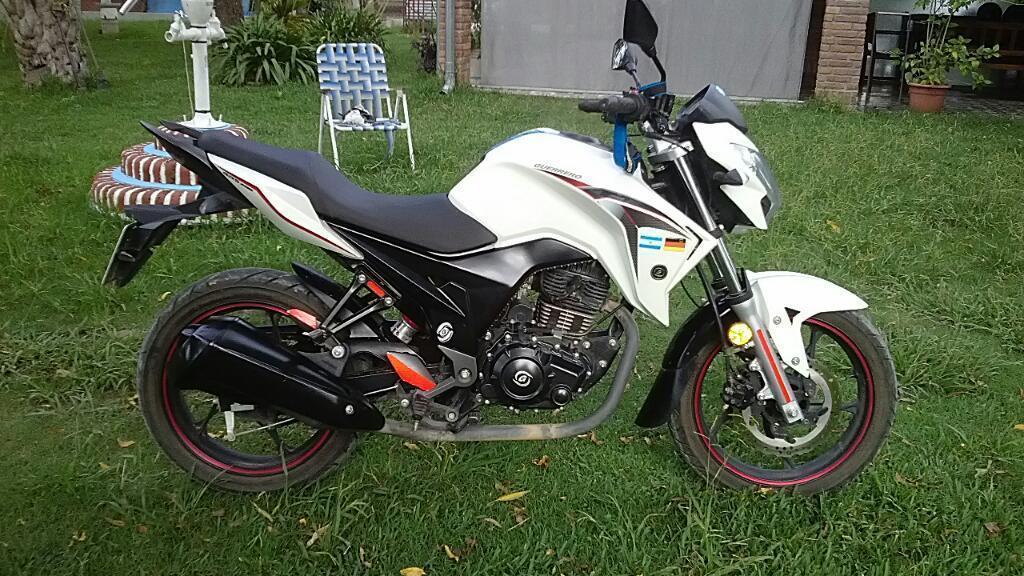 Vendo moto Guerrero gr5 200cc modelo 2015