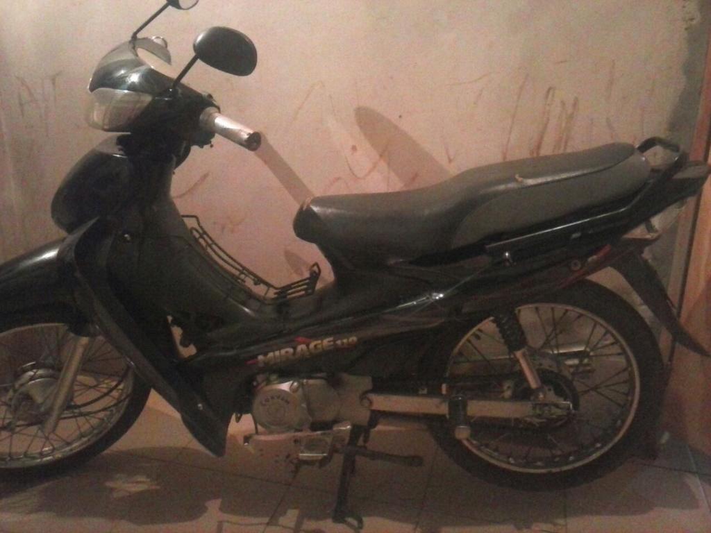 Vendo Moto Corven Mirage O Permuto por Una Más Grande Y Plata