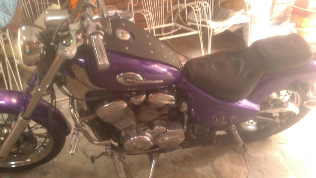 Vendo Moto Honda Shadow 600