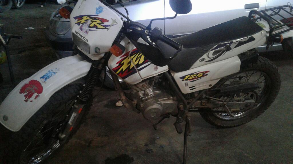 Vendo Honda Xlr (año 2002)