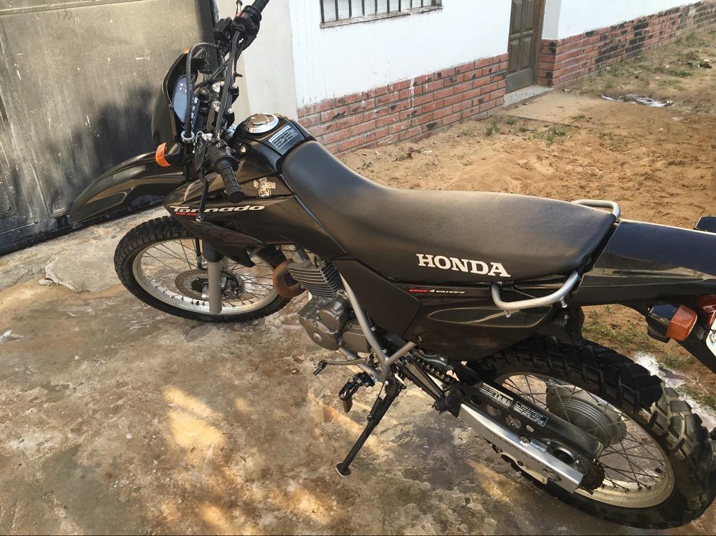 Vendo Honda Tornado