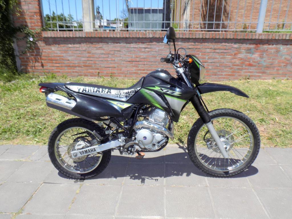 vendo o permuto ......yamaha XTZ 250 escucho ofertas de contado