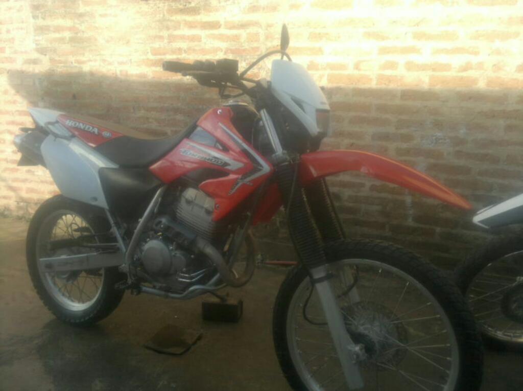 Vendo Honda Tornado