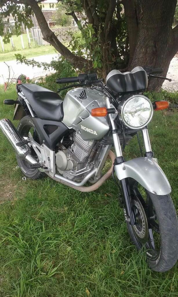 Permuto Moto Twister 250