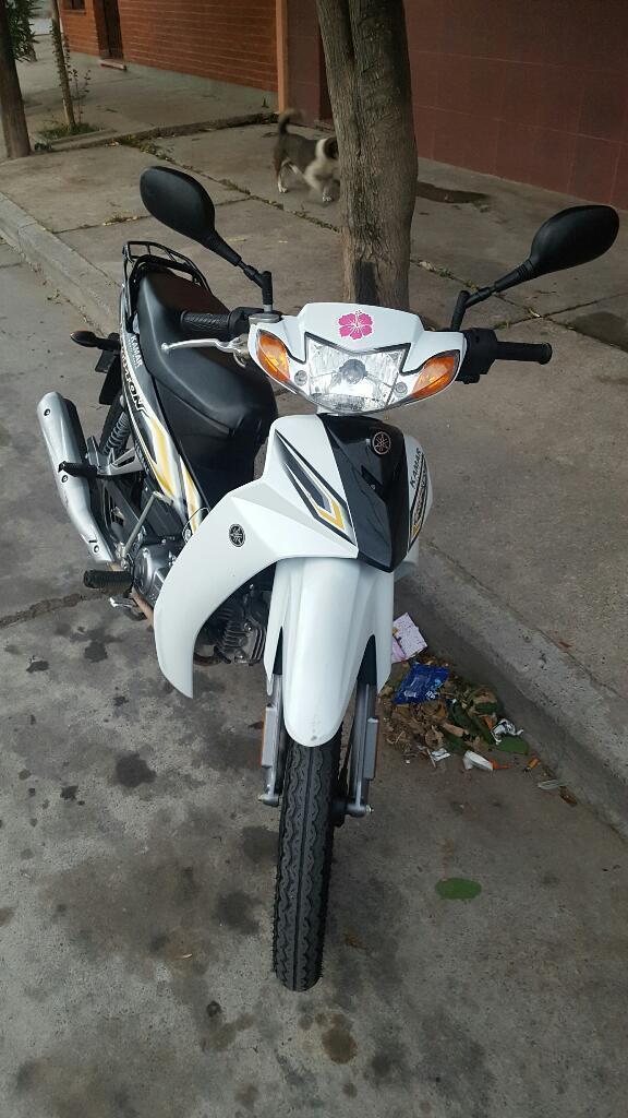 Vendo Hermosa Yamaha Crypton Modelo 2015