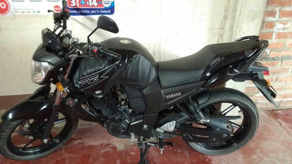 Vendo yamaha fz 2015
