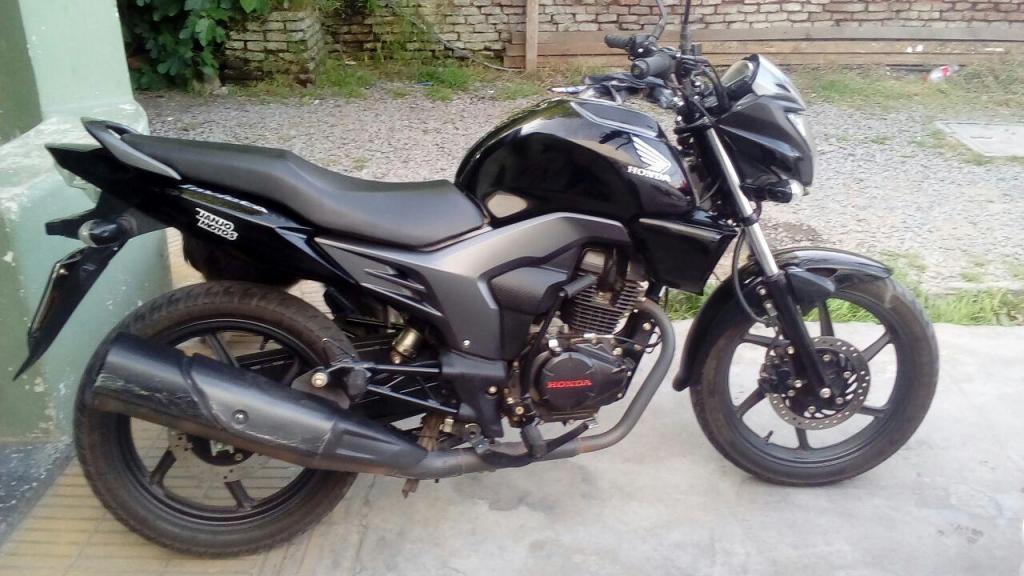 vendo o permuta por 110 o 125 honda invicta 150 modelo 2015