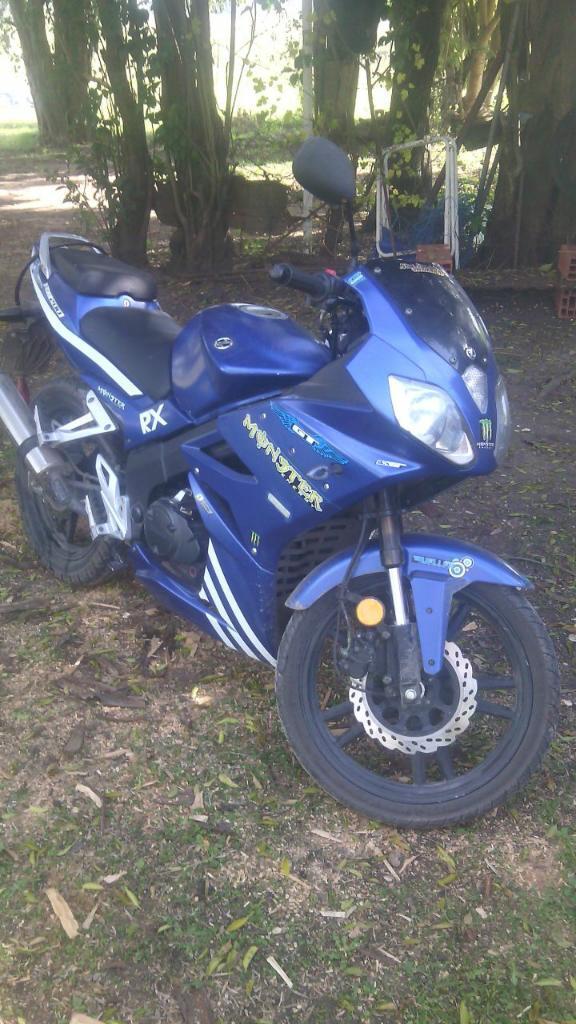 Vendo Permuto Moto