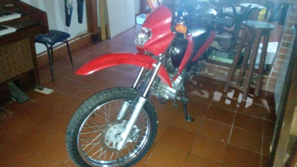 Honda Xr 125. Mod 2012