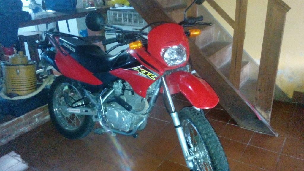 Honda Xr 125. Mod 2012